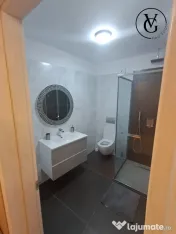 Studio mobilat modern - vedere laterală la mare - White Ti 