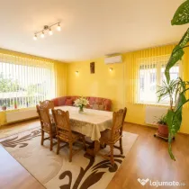 Casă duplex cu dormitor la parter, teren 500 mp, Braytim