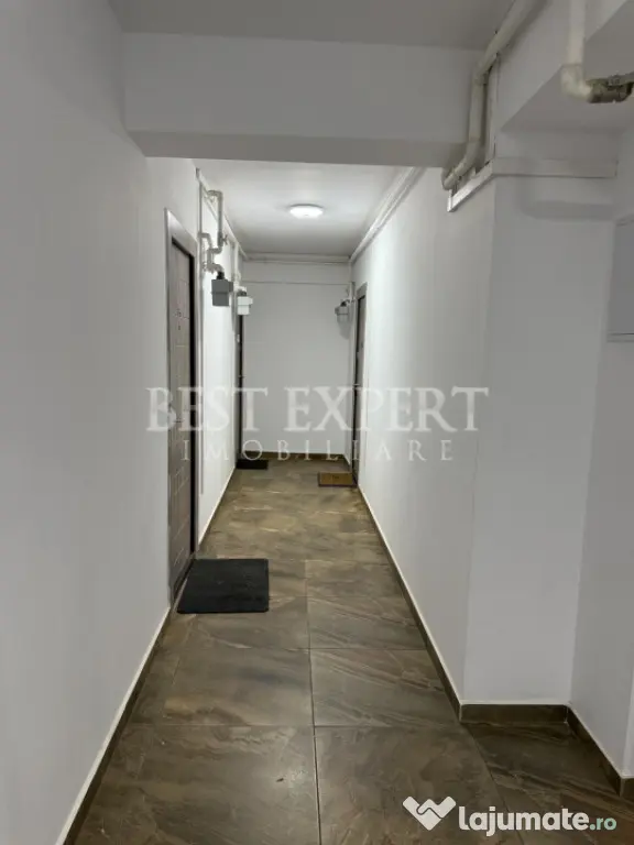 3 Camere de inchiriat cu Parcare inclusa | Disponibilitate i