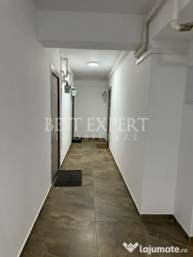 3 Camere de inchiriat cu Parcare inclusa | Disponibilitate i