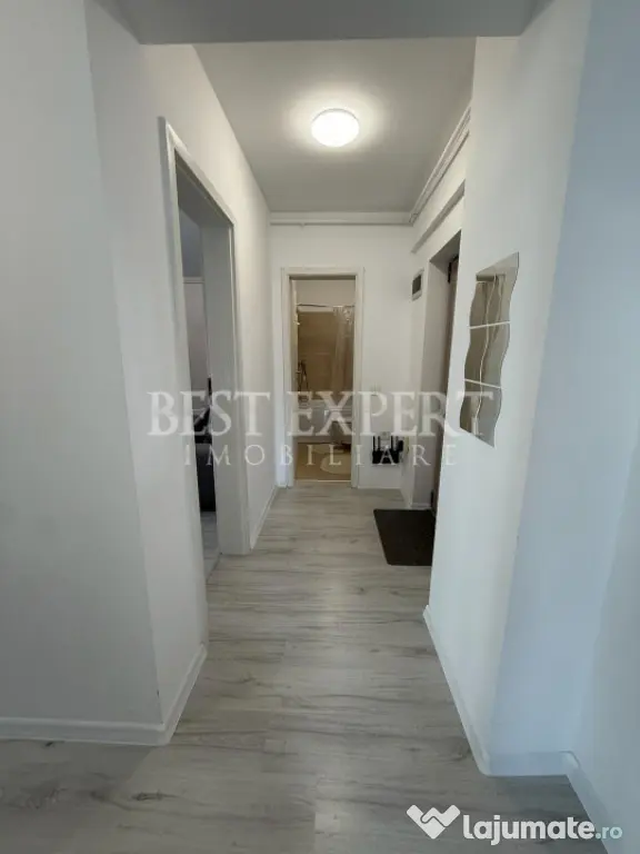 3 Camere de inchiriat cu Parcare inclusa | Disponibilitate i