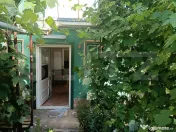 Casă cochetă la curte – Zonă Semicentrală (Singur în 