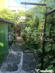Casă la curte, 55 mp, zonă Libertatii