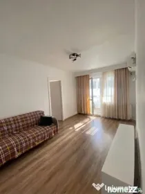 Apartament 2 camere de vanzare in zona Casa de Cultura