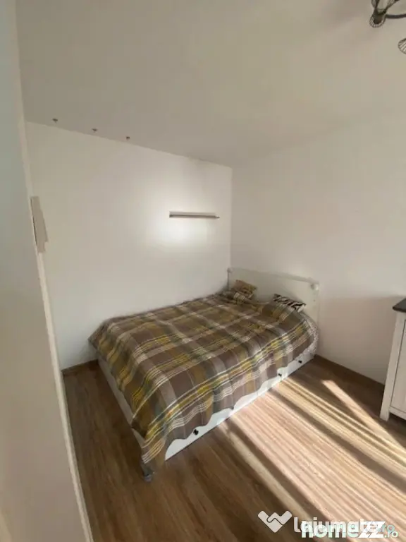 Apartament 2 camere de vanzare in zona Casa de Cultura