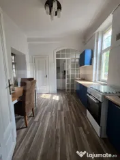 Oportunitate rară! 4 camere, 106 mp, tavan înalt, garaj, z 