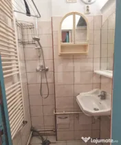 Garsoniera Astra cu centrala proprie noua , balcon si baie i 