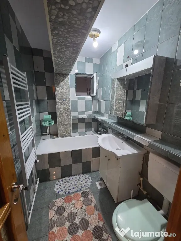 Ofer Apartamet 3 camere central