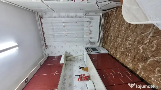 Inchiriez apartament 2 camere + parcare, zona Orizont, Micalaca