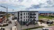 Apartament la cheie cu 3 camere si 2 bai etaj 1 zona Pictor