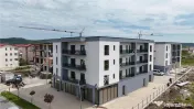 Apartament la cheie cu 3 camere si 2 bai etaj 1 zona Pictor 