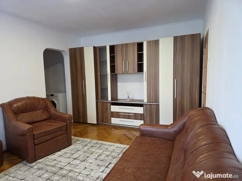 Apartament 2 camere in Rogerius langa Liceul Lucian Blaga