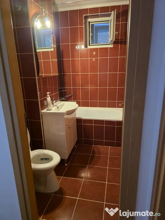 Apartament 2 camere in Rogerius langa Liceul Lucian Blaga