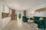 Apartament cu GRADINA în zona Erou Iancu Nicolae - Baneasa 