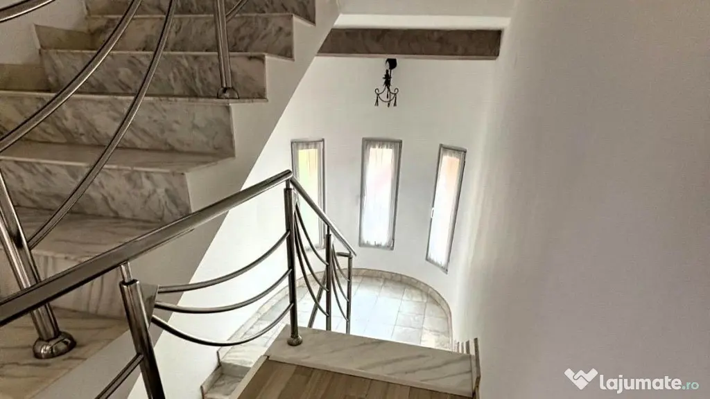 Casa individuala 380mp teren 465mp cartier Strand