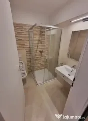 Apartament 3 camere, decomandat - zona Tractorul