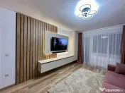 Apartament 3 camere, decomandat - zona Tractorul