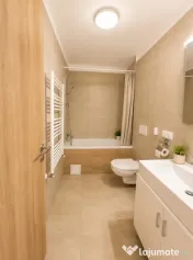 Kasper Coresi - Apartament 2 camere, decomandat, parcare, boxa! 