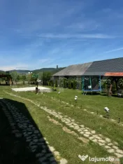 Casă de vânzare în Rugășești – spațioasă, cu grăd 