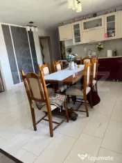 Casă de vânzare în Rugășești – spațioasă, cu grăd 