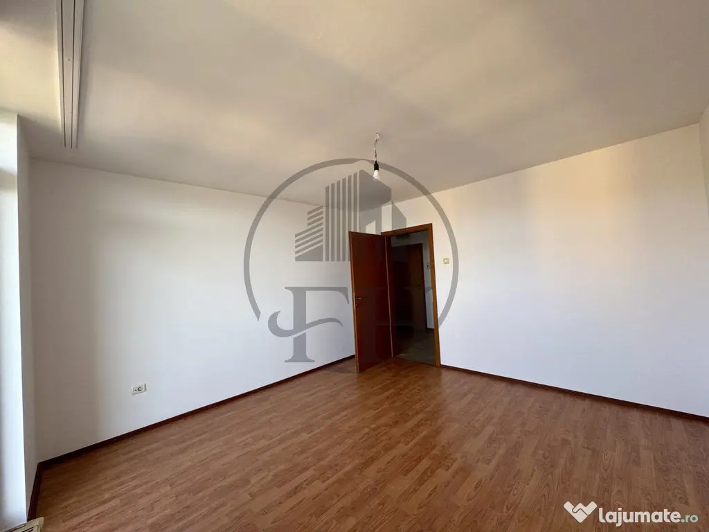 Apartament 3 camere de vânzare Mamaia Nord, Constanța