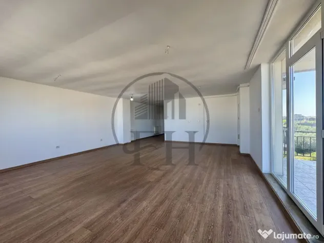 Apartament 3 camere de vânzare Mamaia Nord, Constanța