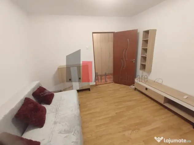 Prima închiriere apartament decomandat 3 camere - Bd. La...