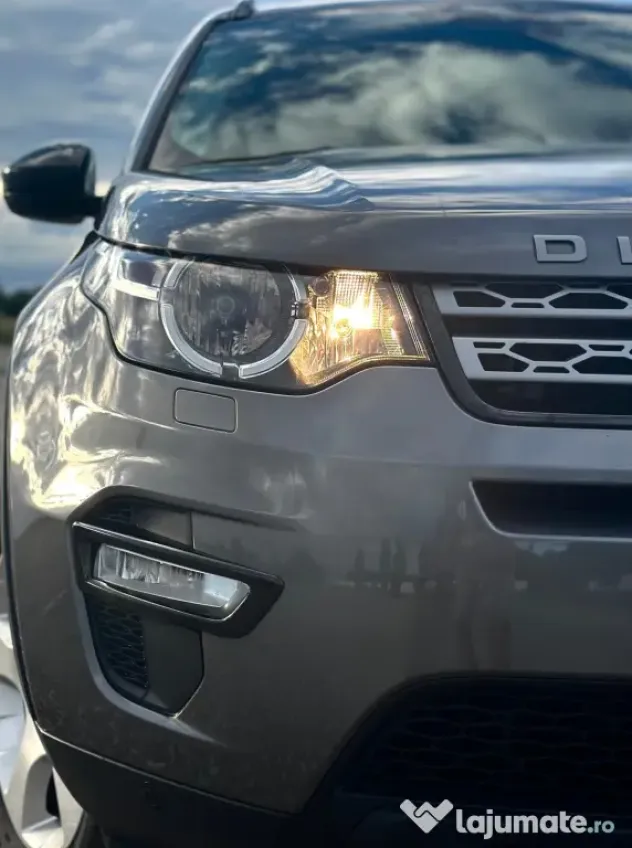 Land Rover Discovery Sport 2.0 Diesel 150 CP | 2018 | 178.000 km | 2 chei
