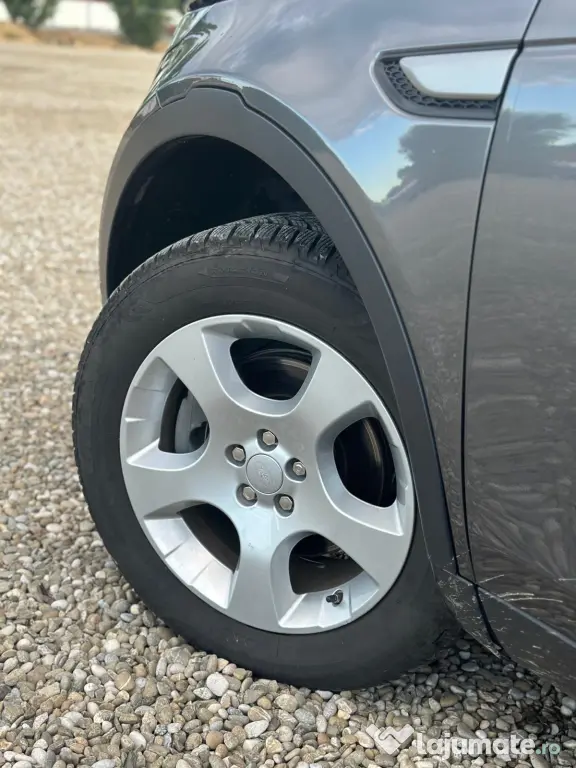 Land Rover Discovery Sport 2.0 Diesel 150 CP | 2018 | 178.000 km | 2 chei