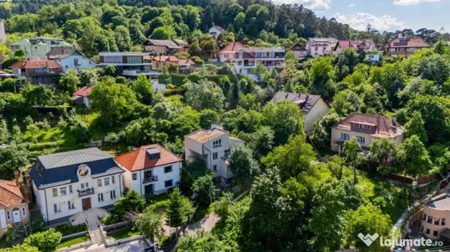 Casa str. Horia 51B, Brașov. O poziție pe care orașul ...