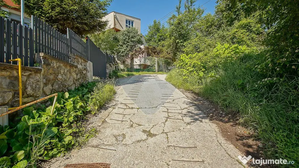 Casa str. Horia 51B, Brașov. O poziție pe care orașul ...