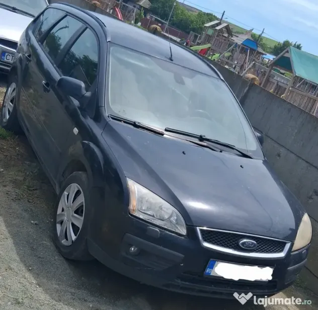 Vând Ford focus 2