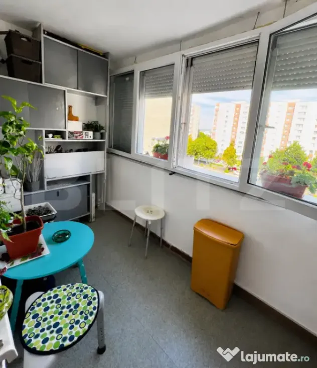 Apartament 3 camere, zona Dâmbu Pietros