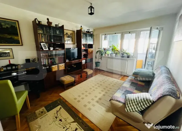 Apartament 3 camere, zona Dâmbu Pietros