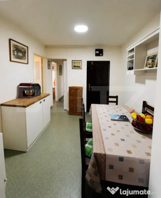 Apartament 3 camere, zona Dâmbu Pietros