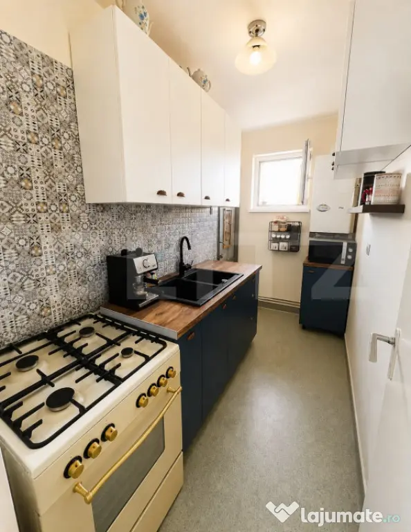 Apartament 3 camere, zona Dâmbu Pietros