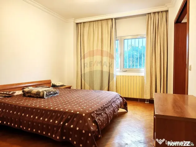 Apartament cu garaj de închiriat în cartierul Primăverii