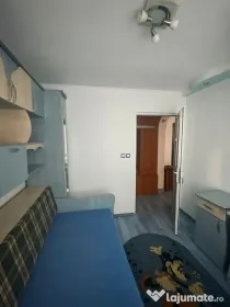 Inchiriez apartament 3 camere zona ostroveni