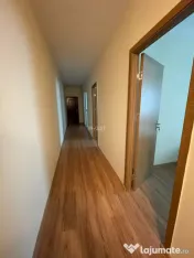 Apartament 3 camere, decomandat, zona Pacurari- Gradina Bota 