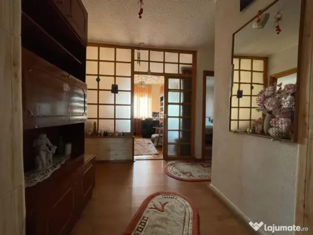 Apartament 4 camere, decomandat, zona Pacurari - Esplanada,