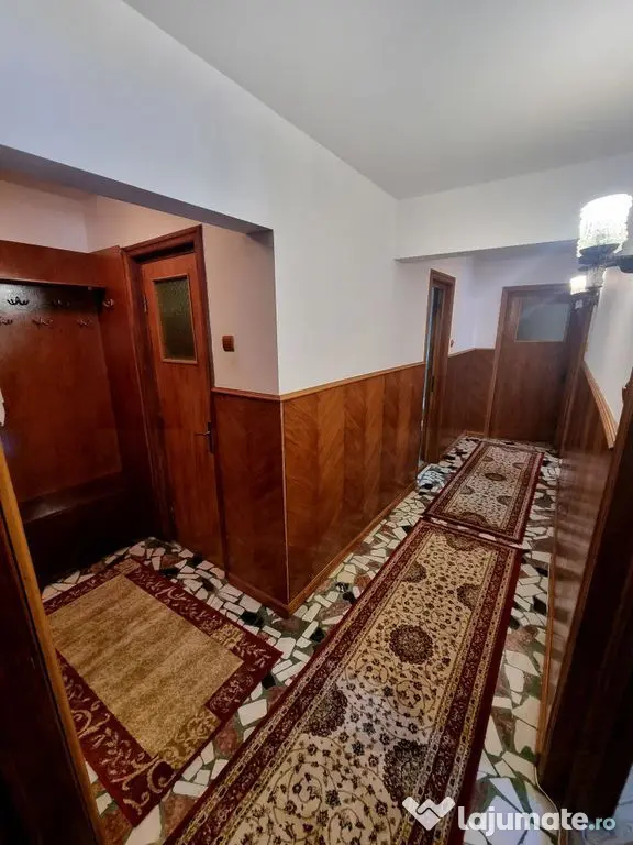 Icil- apartament 3 camere decomandat cu gaze