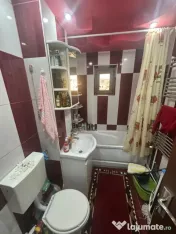 Apartament 4 camere, situat in Poarta 6 
