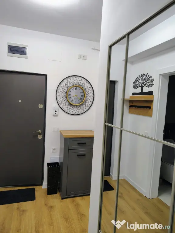 Apartament modern 3 camere zona Calea Surii Mici