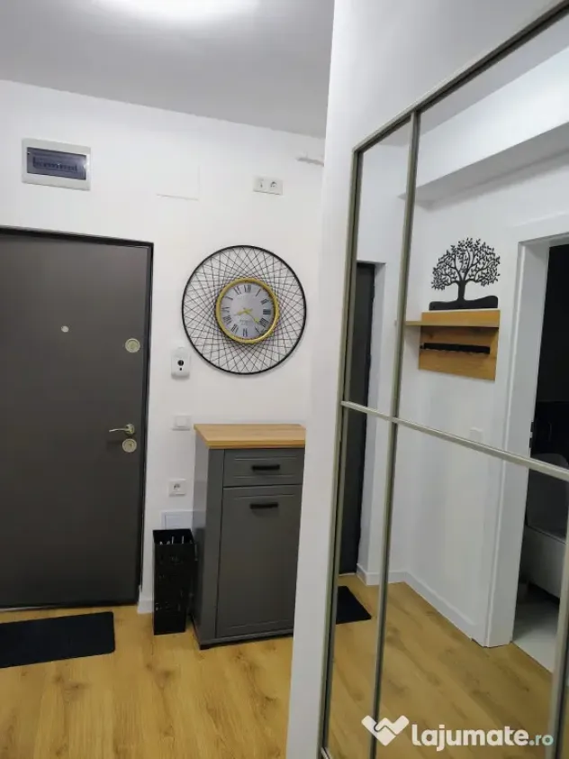 Apartament modern 3 camere zona Calea Surii Mici