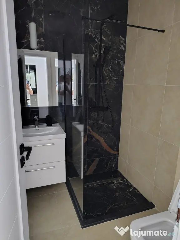 Apartament modern 3 camere zona Calea Surii Mici