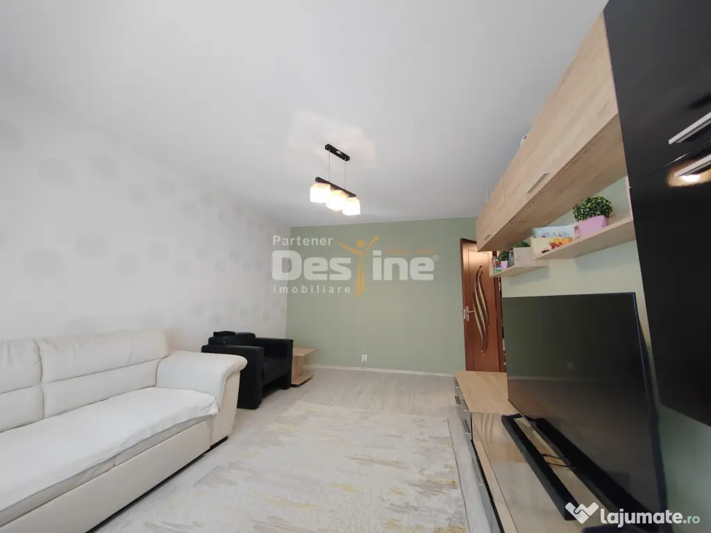 Apartament 3 camere DECOMANDAT 76 mp - cartier NICOLINA