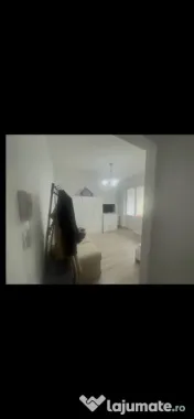 Baba novac dristor etaj 2 din 3 