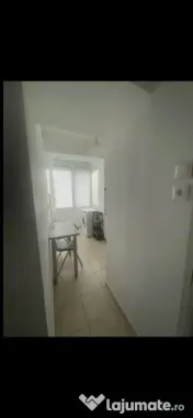 Baba novac dristor etaj 2 din 3 