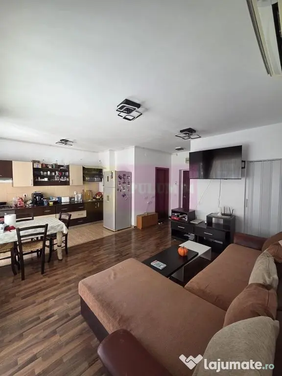 Rasarit de Soare, Auchan Titan, apartament 3 camere