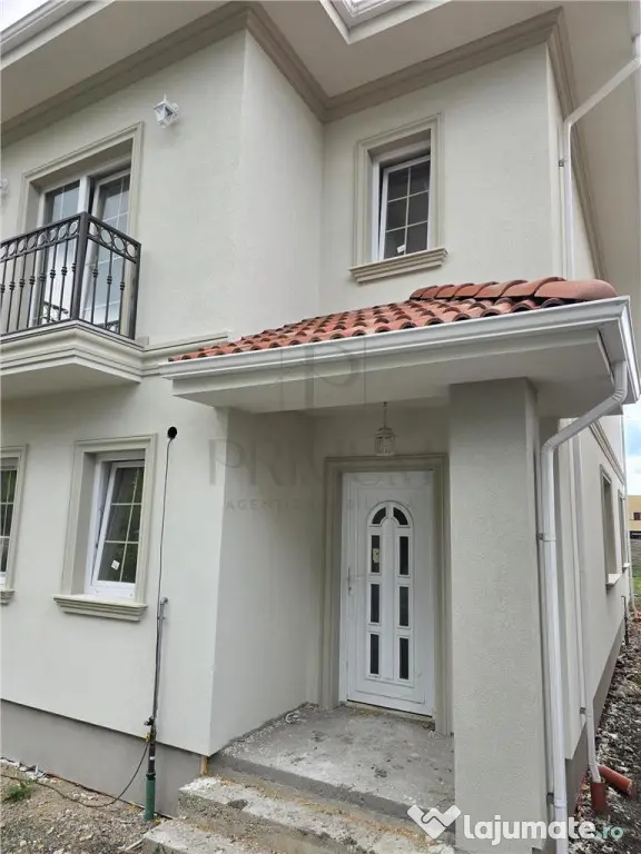 Duplex deosebit - zona excelenta - toate utilitatile - finis